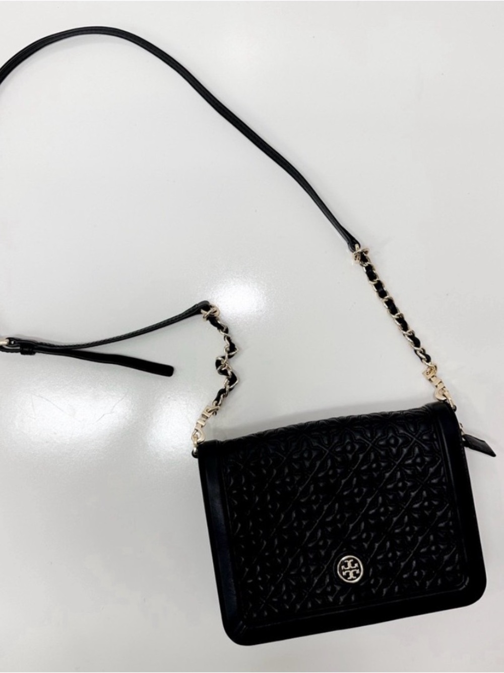Tory Burch Black Quilted Logo Crossbody Bag - Picture 2 of 6